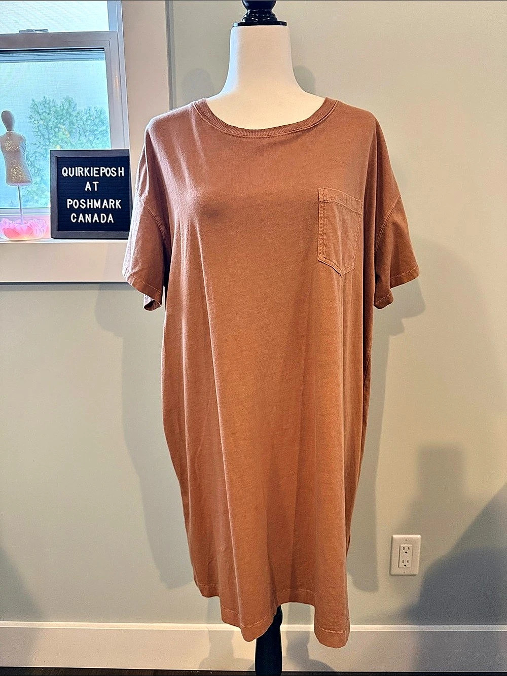 All Day Long Midi T-Shirt Dress in Brown by Old Navy Like NEW